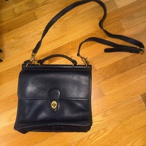 Vintage Coach Black Leather Shoulder Bag